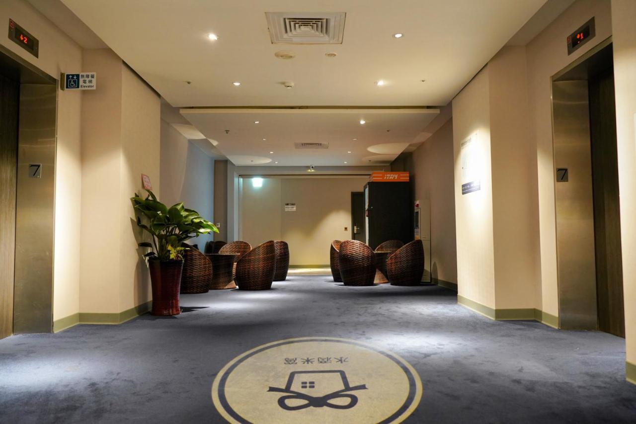 Meworld Hotel - Taipei Main Station Exterior photo